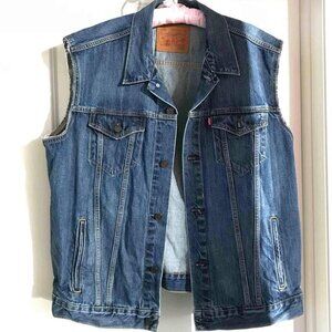 Oversized unisex Levi's denim vest